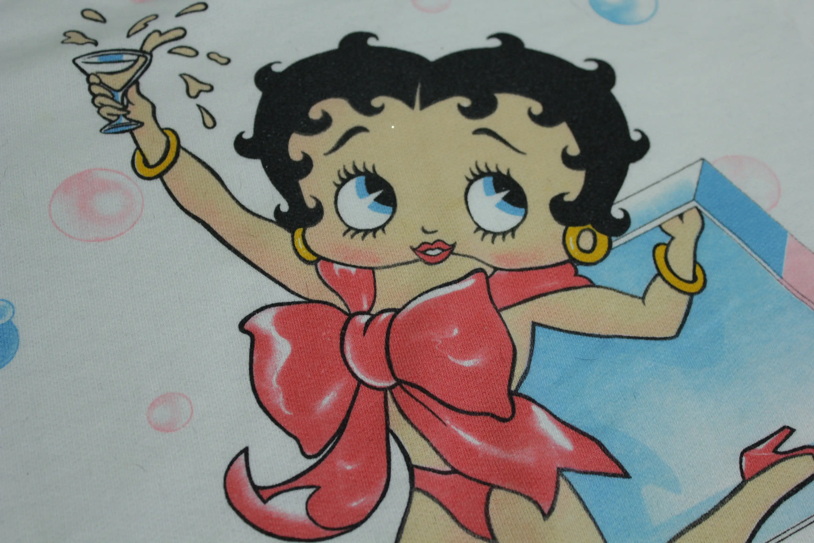 Betty Boop 1985 Vintage 80's Birthday Present Surprise Box King Features Syndicate Sweatshirt