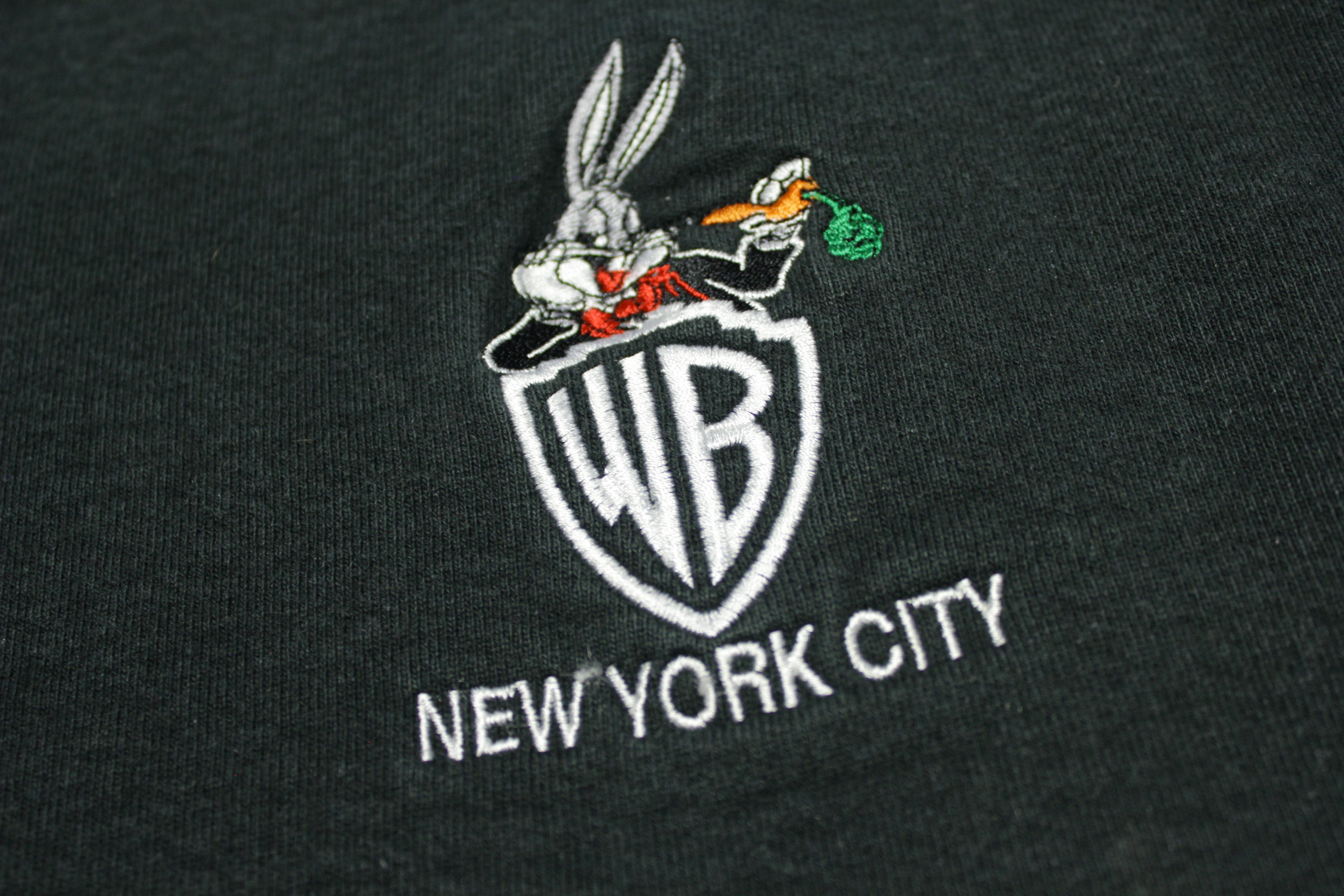 Bug Bunny Warner Bros New York City Looney Tunes Vintage 90's Crewneck Sweatshirt