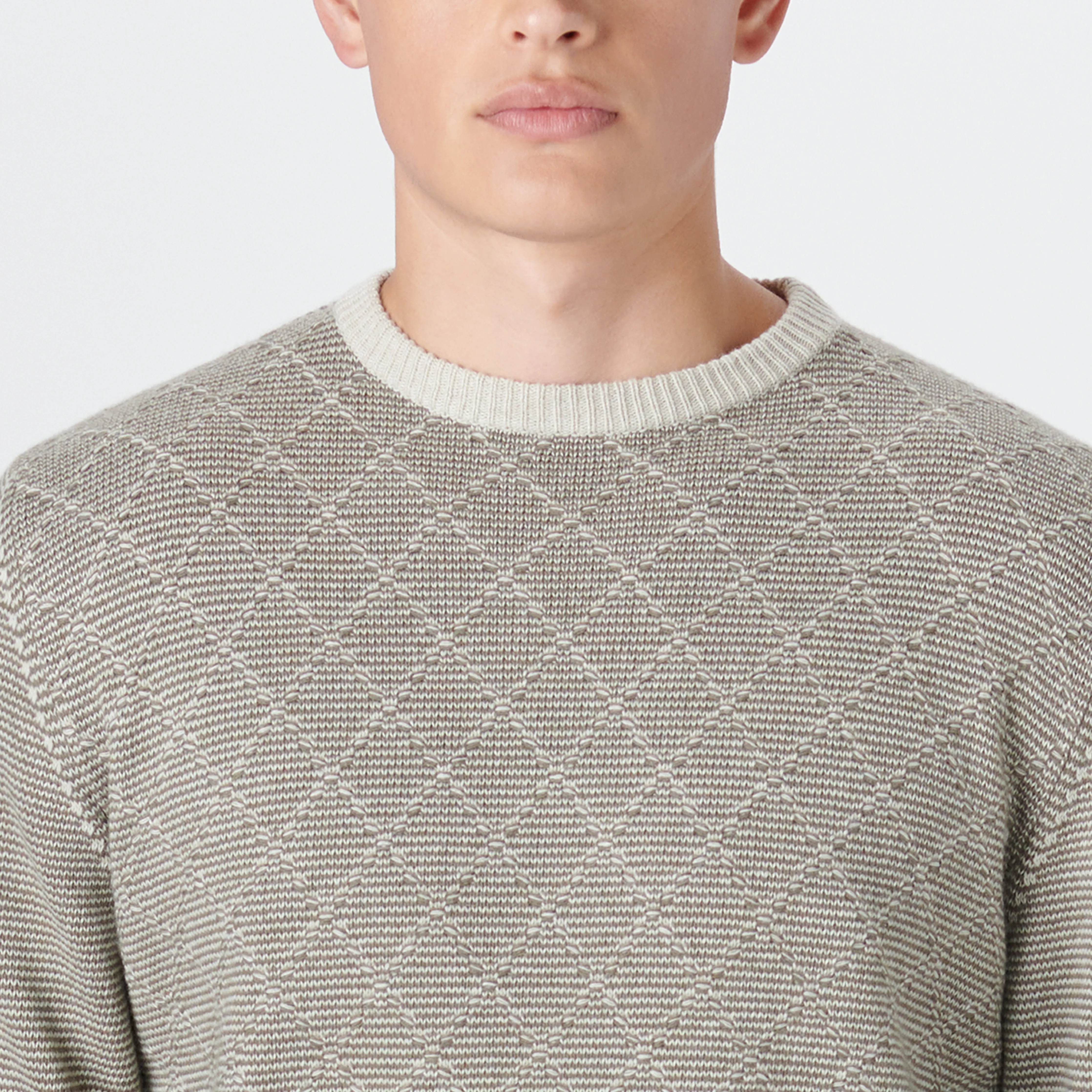 Crew Neck Diamond Check Sweater