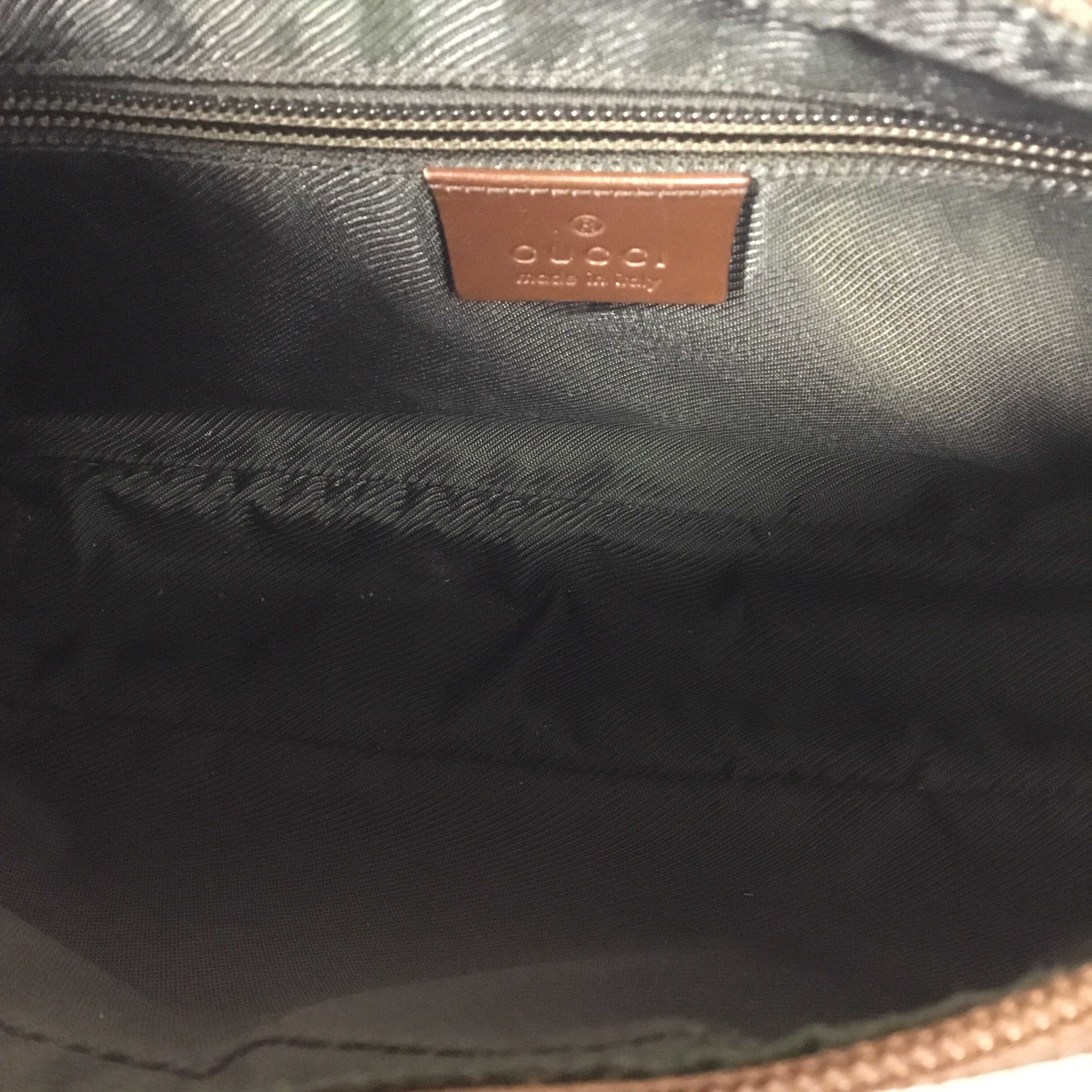 Crossbody Designer By Gucci  Size: Medium