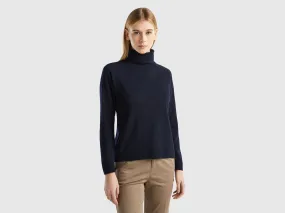 Dark blue turtleneck sweater in cashmere and wool blend - Dark Blue | Benetton