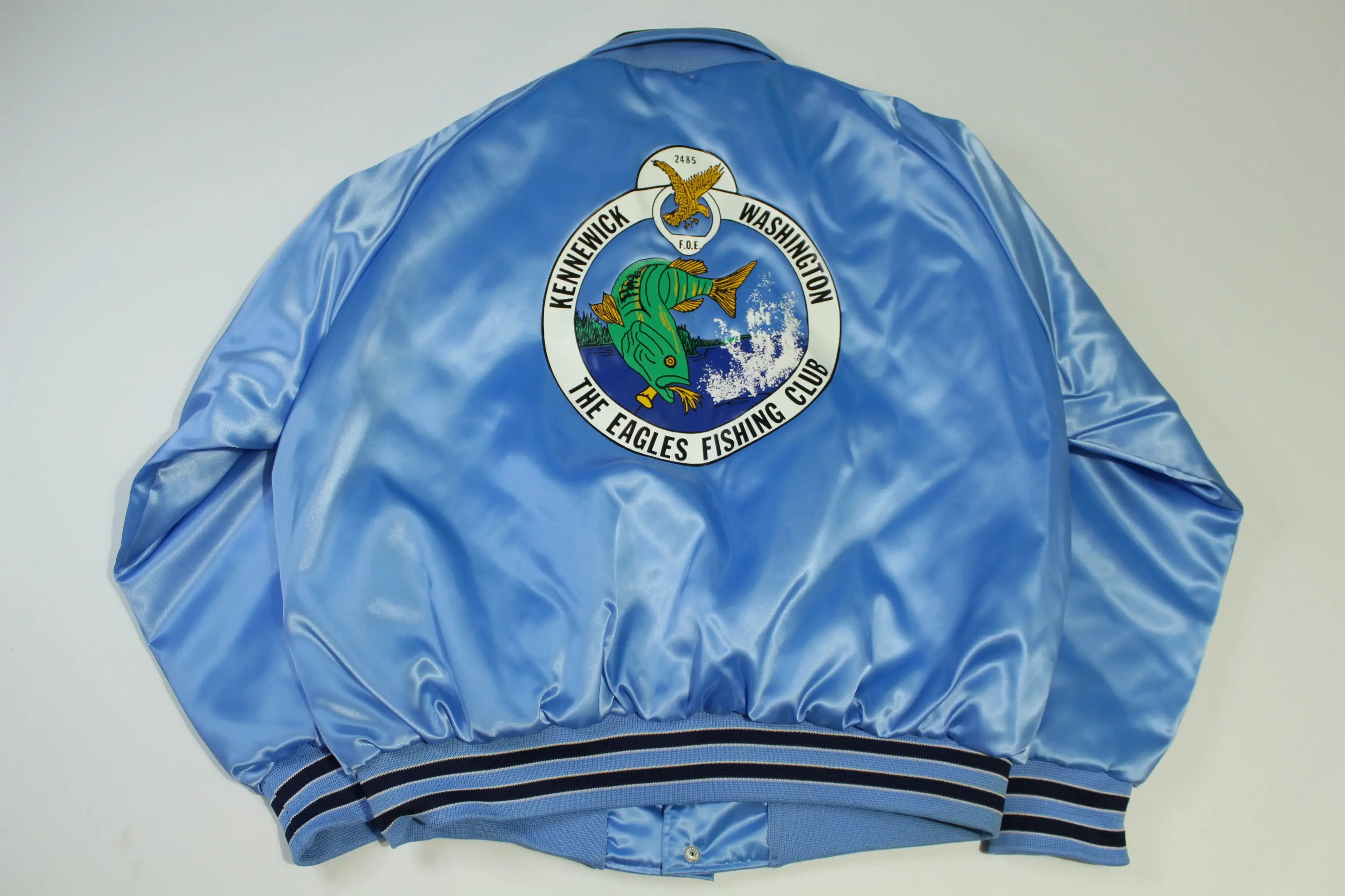 Eagles Fishing Club Vintage 80's Kennewick WA FOE 2485 Satin Coaches Quilt Lined Jacket