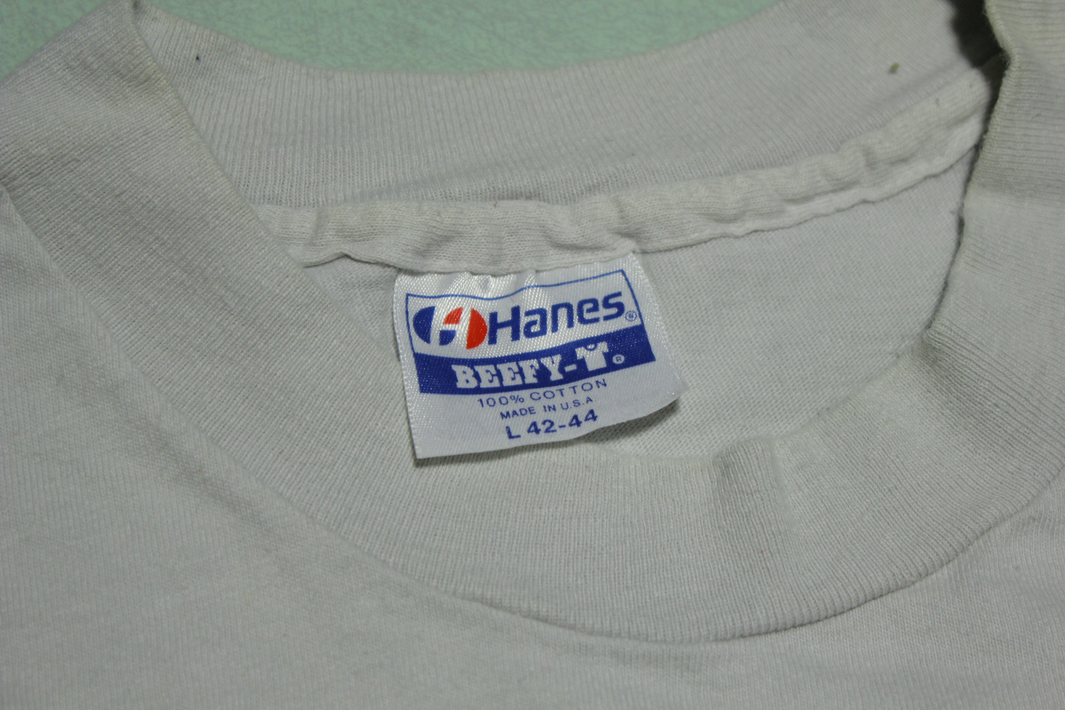 Haleiwa Hawaii Surf and Sail Vintage 80's Hanes USA T-Shirt