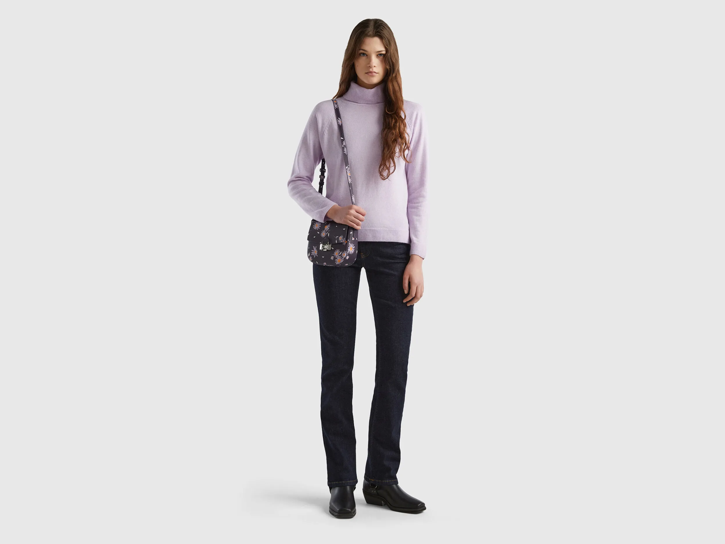 Light lilac turtleneck sweater in cashmere and wool blend - Lilac | Benetton