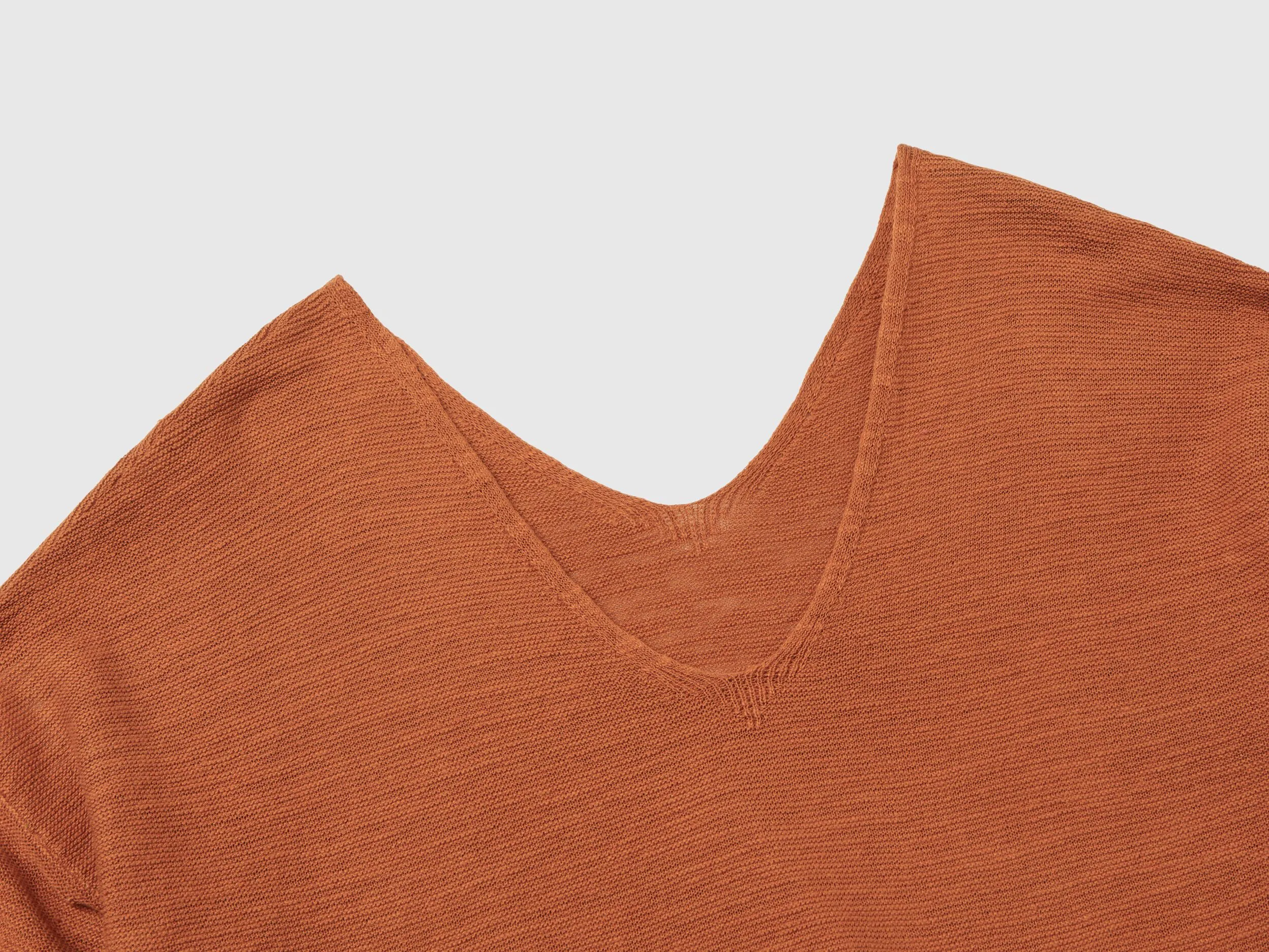 Sweater in linen and cotton blend - Brown | Benetton