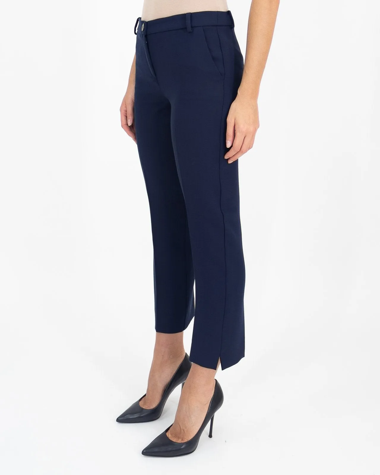 Tailleur blu giacca e pantalone