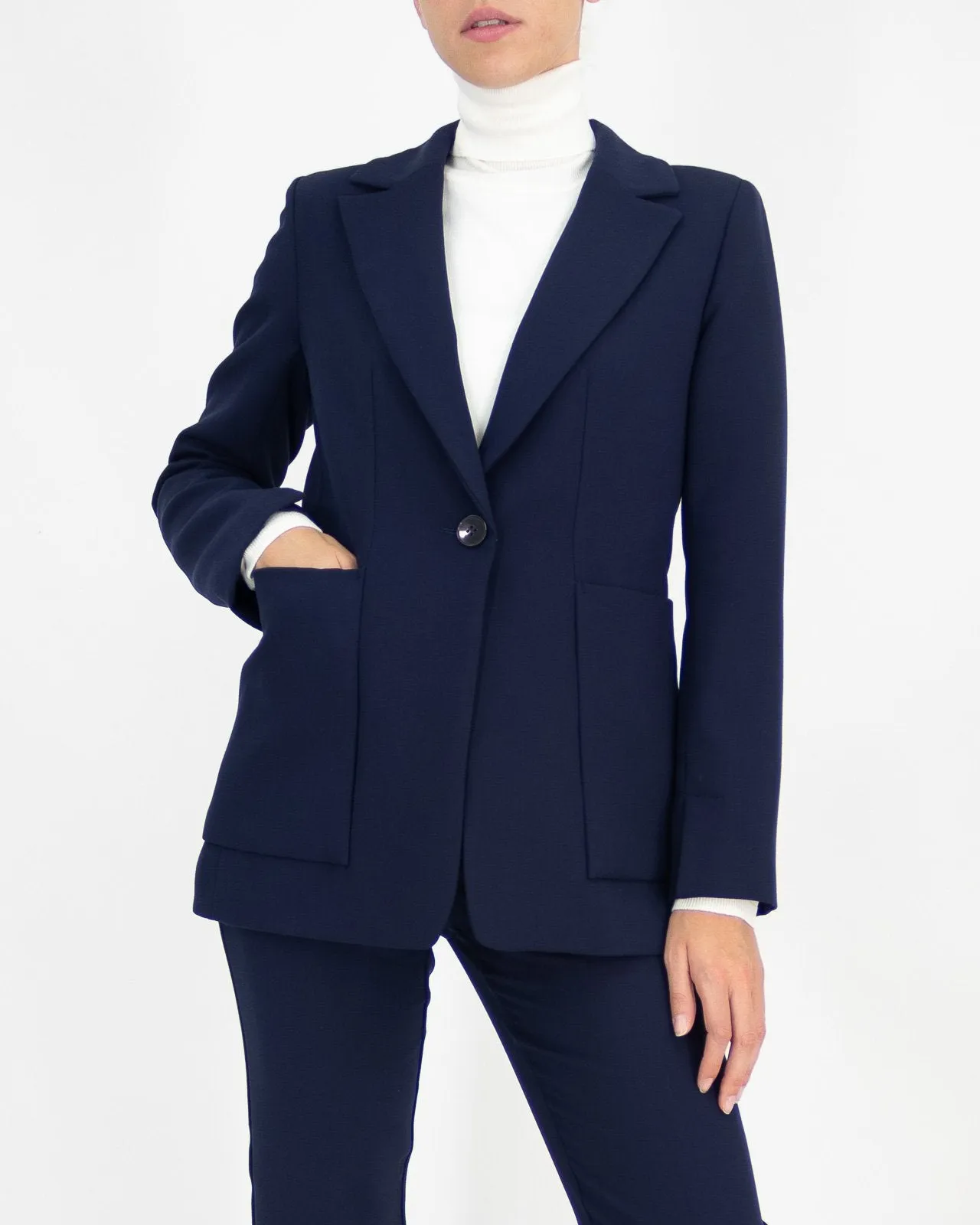 Tailleur blu giacca e pantalone