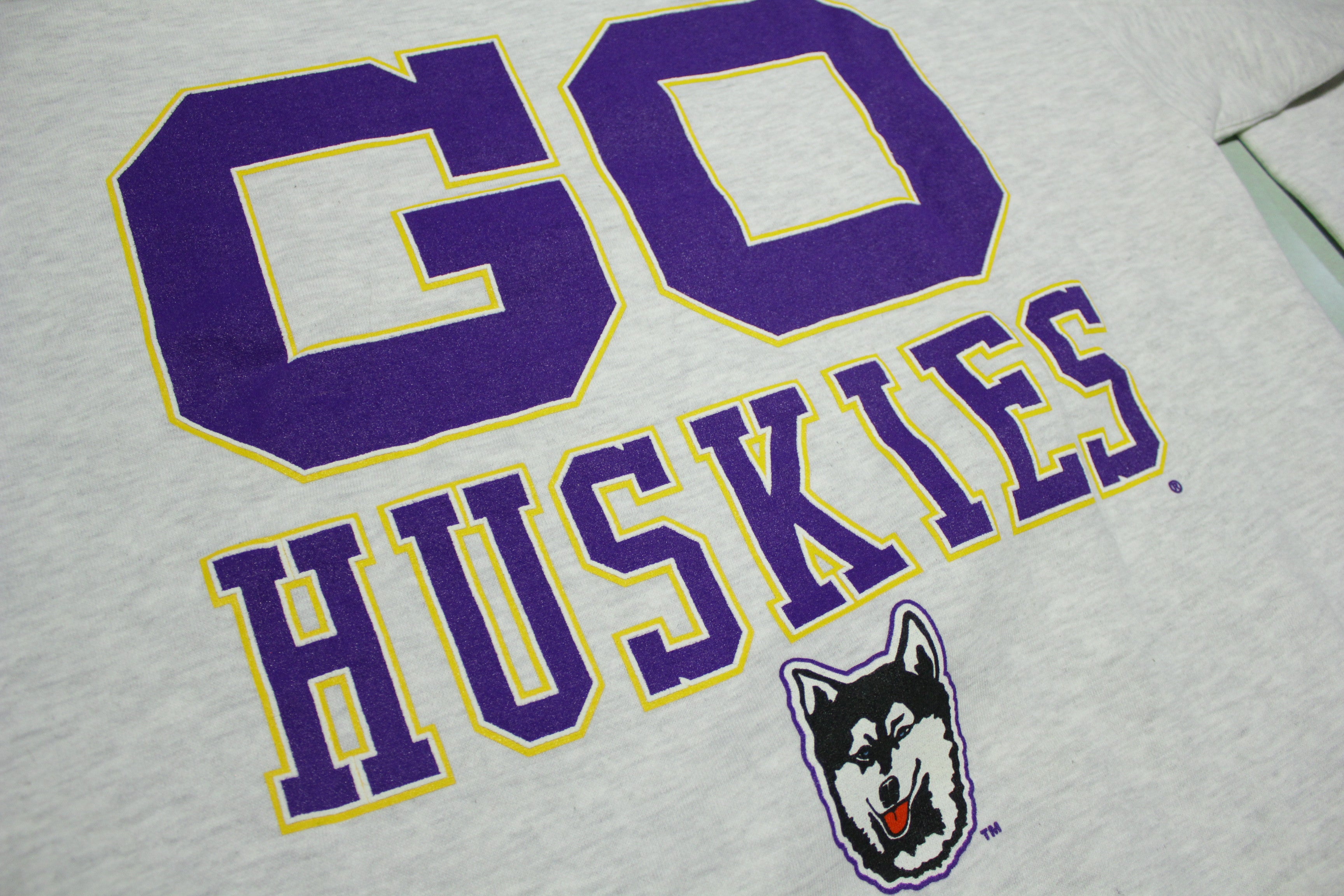 Washington Go Huskies NWT Vintage 90's Heavy Weight Sweatshirt